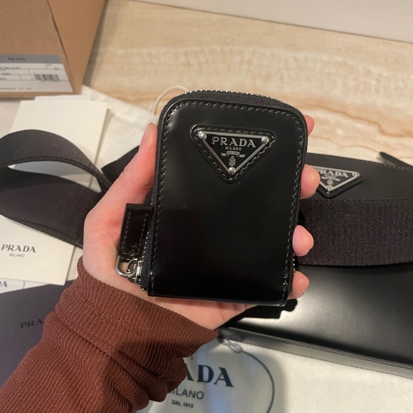 Brand New! AUTHENTIC Prada Brushed Calfskin Re-edition Crossbody with coin pouch - Picture 9 of 13